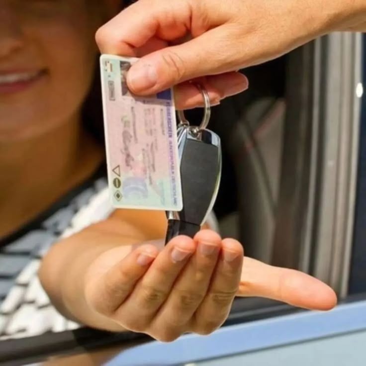 Führerschein 2025: Änderungen und ihre Bedeutung. Apps zur Vorbereitung auf die Fahrprüfung: